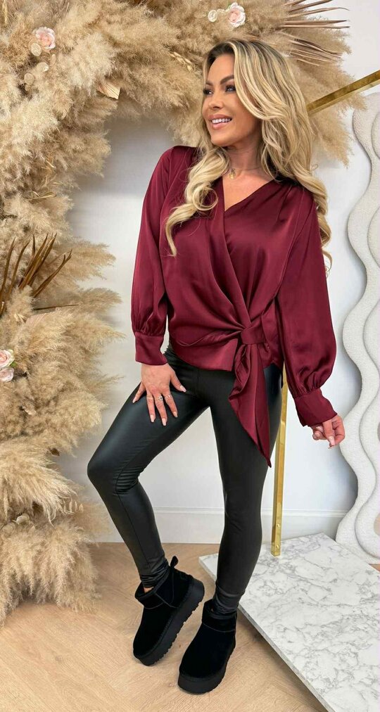 SATIN OMSLAG BLOUSE BORDEAUX