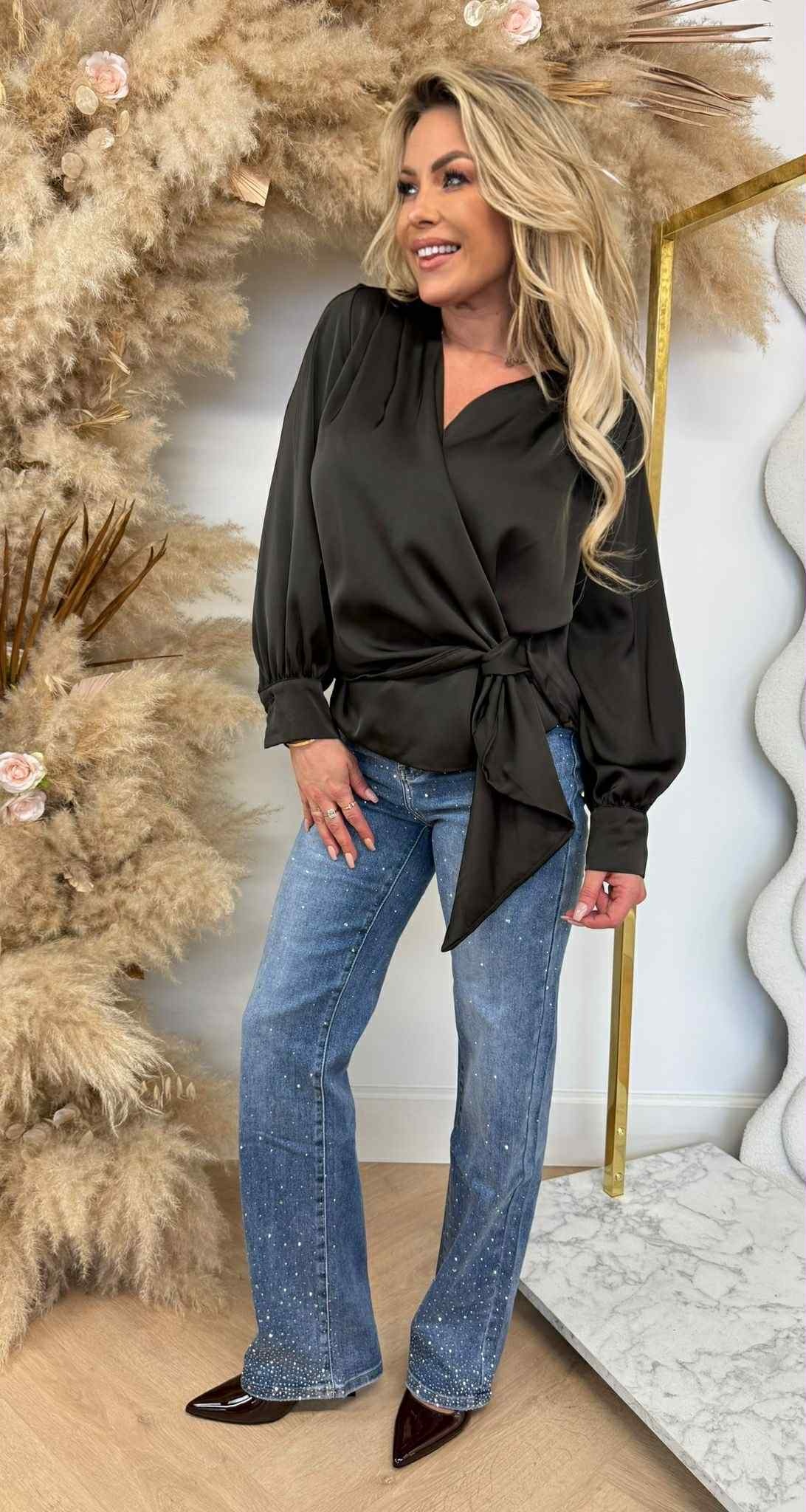 SATIN OMSLAG BLOUSE DARKCHOCO SATIN OMSLAG BLOUSE DARKCHOCO