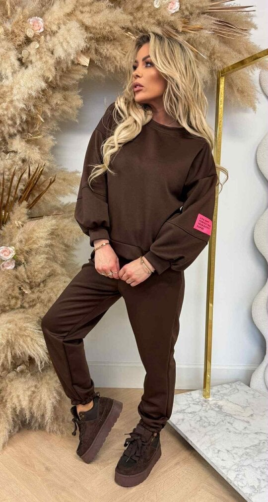 SO PERFECT EMBLEEM SET CHOCO