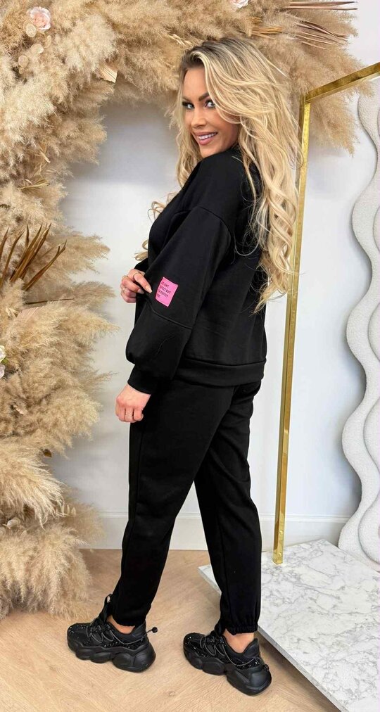 SO PERFECT EMBLEEM SET BLACK