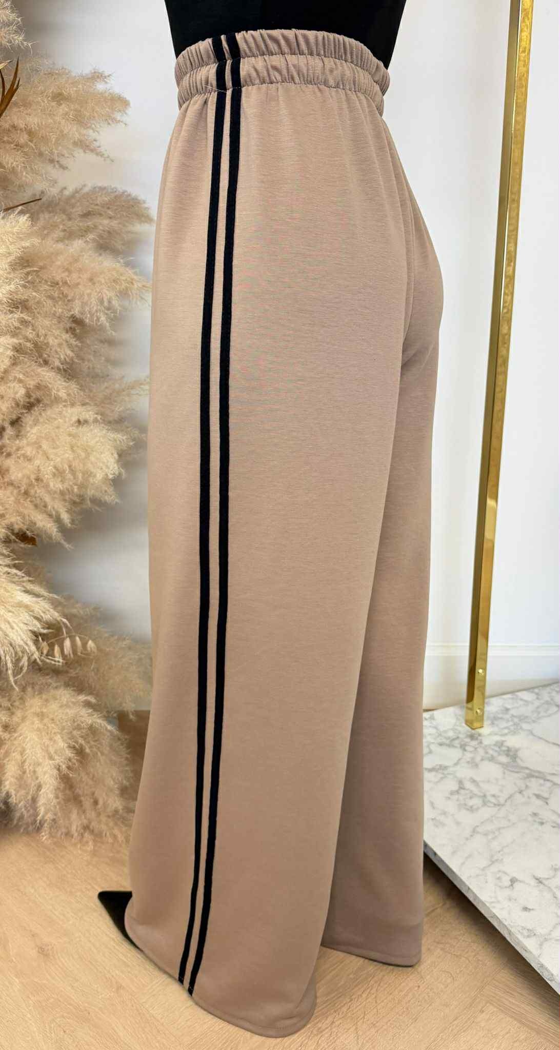 STRAIGHT IN STRIPE PANTS TAUPE