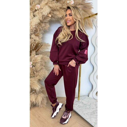 SO PERFECT EMBLEEM SET BURGUNDY SO PERFECT EMBLEEM SET BURGUNDY