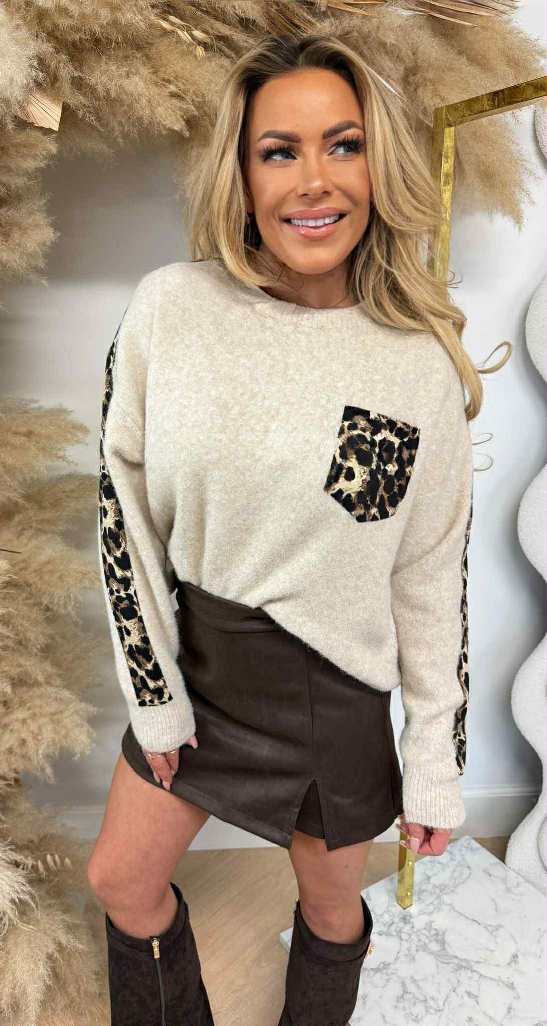 LEOPARD SLEEVE POCKET SWEAT 818 TAUPE LEOPARD SLEEVE POCKET SWEAT 818 TAUPE