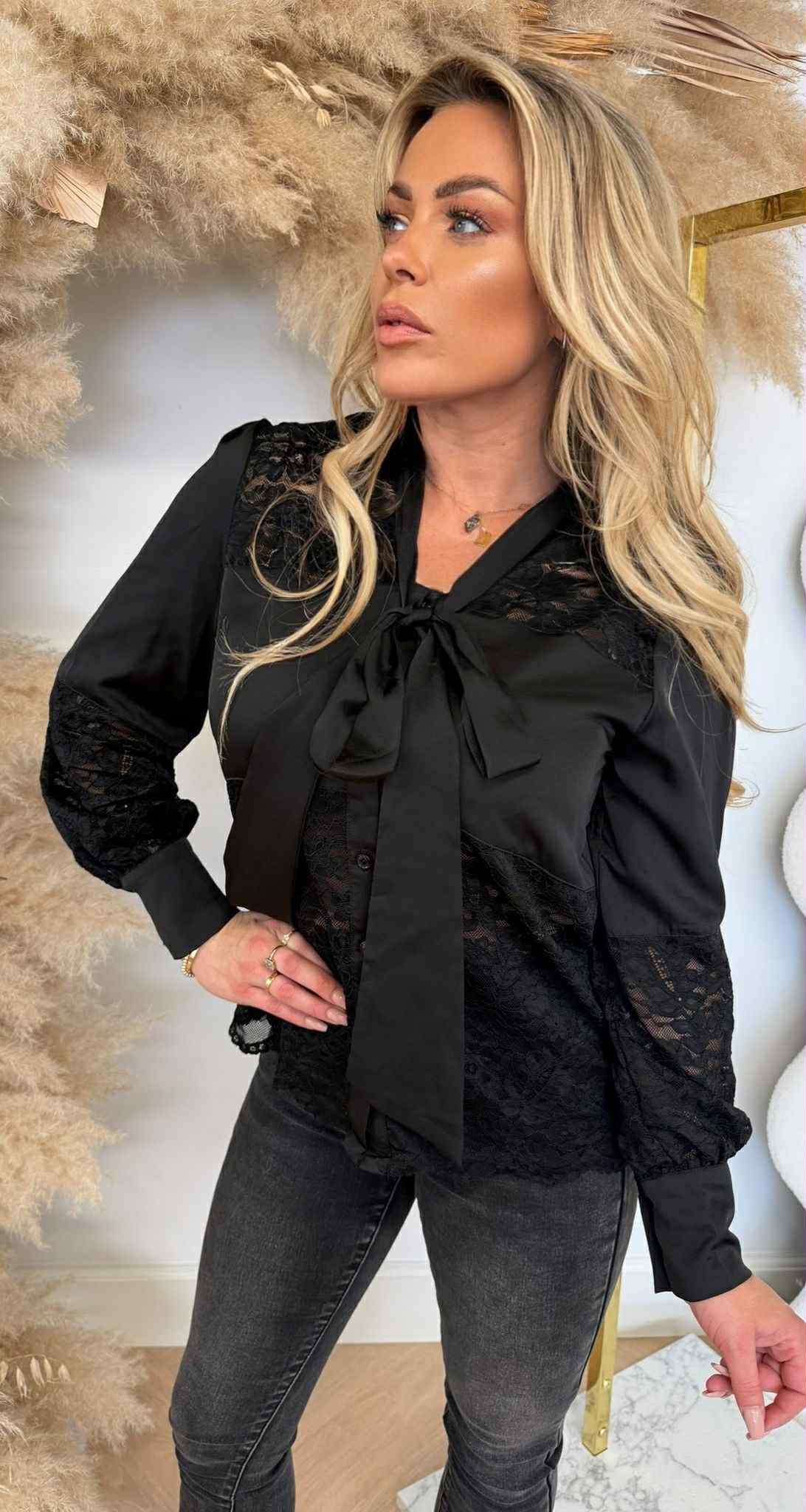 STRIK LACE BLOUSE 375 BLACK STRIK LACE BLOUSE 375 BLACK