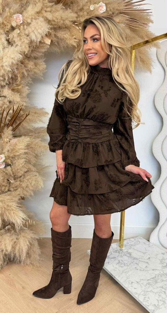 NAOMI RUFFLE DRESS 5246 CHOCO