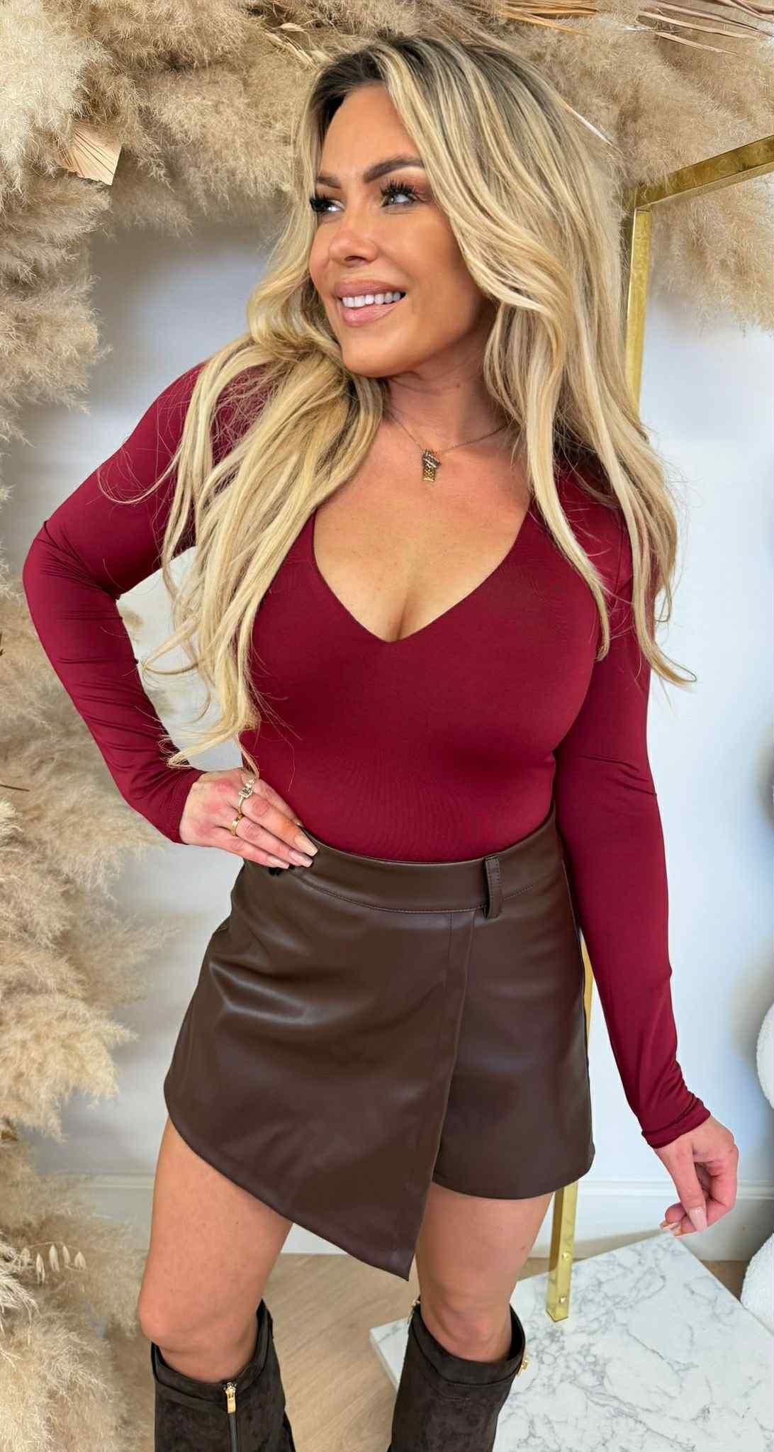 BY SWAN V BASIC TRAVEL BODY 8935 BORDEAUX BY SWAN V BASIC TRAVEL BODY 8935 BORDEAUX