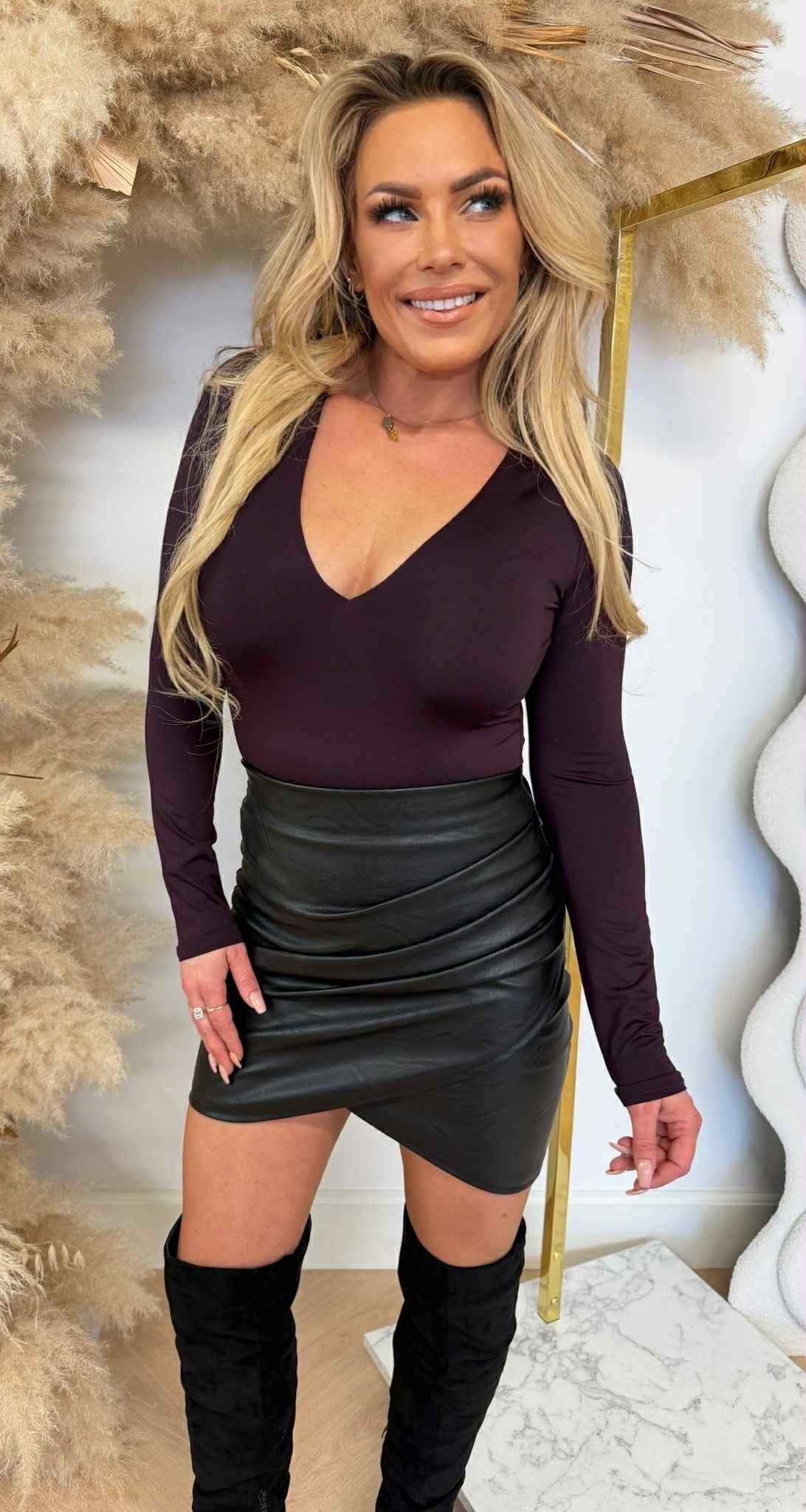 BY SWAN V BASIC TRAVEL BODY 8935 PURPLE BY SWAN V BASIC TRAVEL BODY 8935 PURPLE