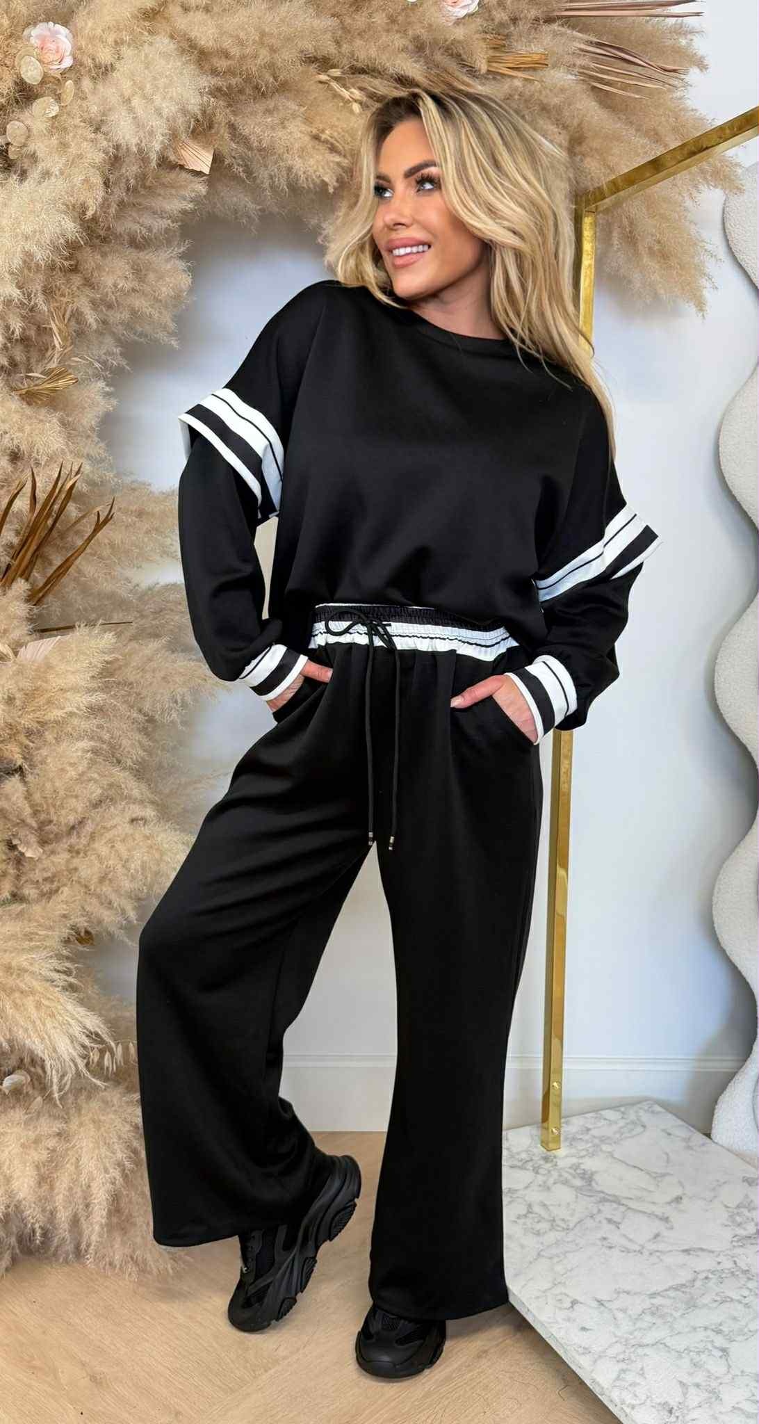 STRIPE COMFY SET BLACK
