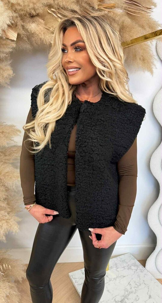 MUSTY TEDDY GILET BLACK