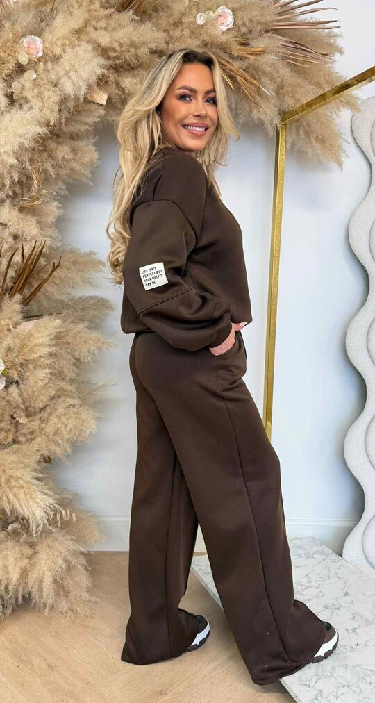 MARISKA EMBLEEM SET CHOCO