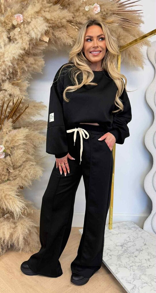 MARISKA EMBLEEM SET BLACK
