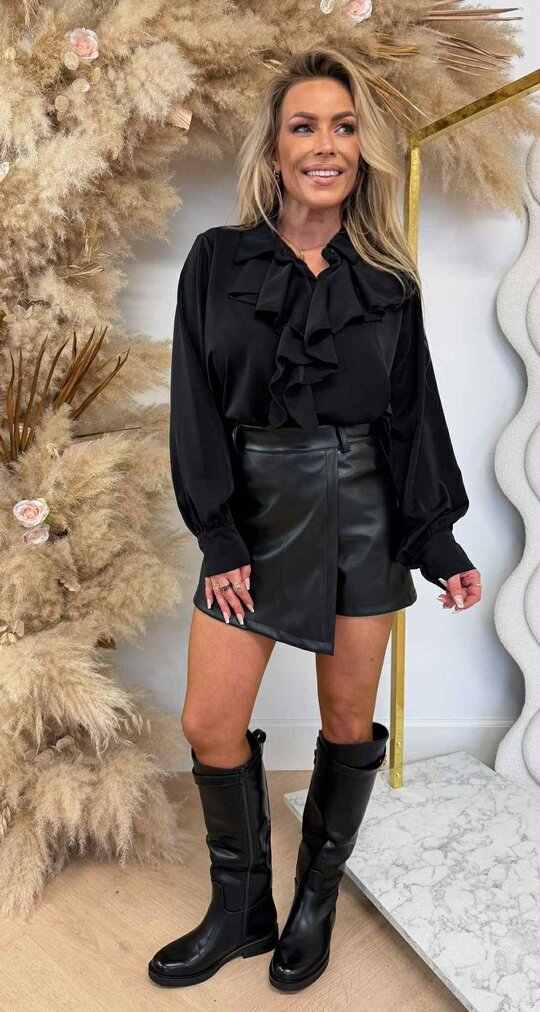RUFFLE BLOUSE BLACK