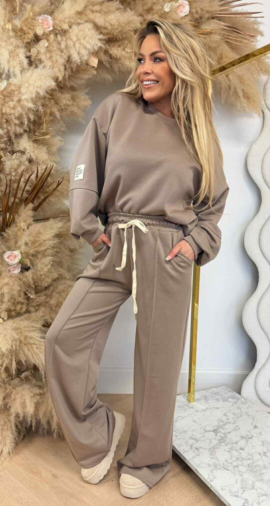 MARISKA EMBLEEM SET TAUPE