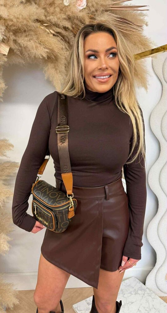 BY SWAN TURTLE NECK BASIC STRETCH TOP 10090 COFFEE