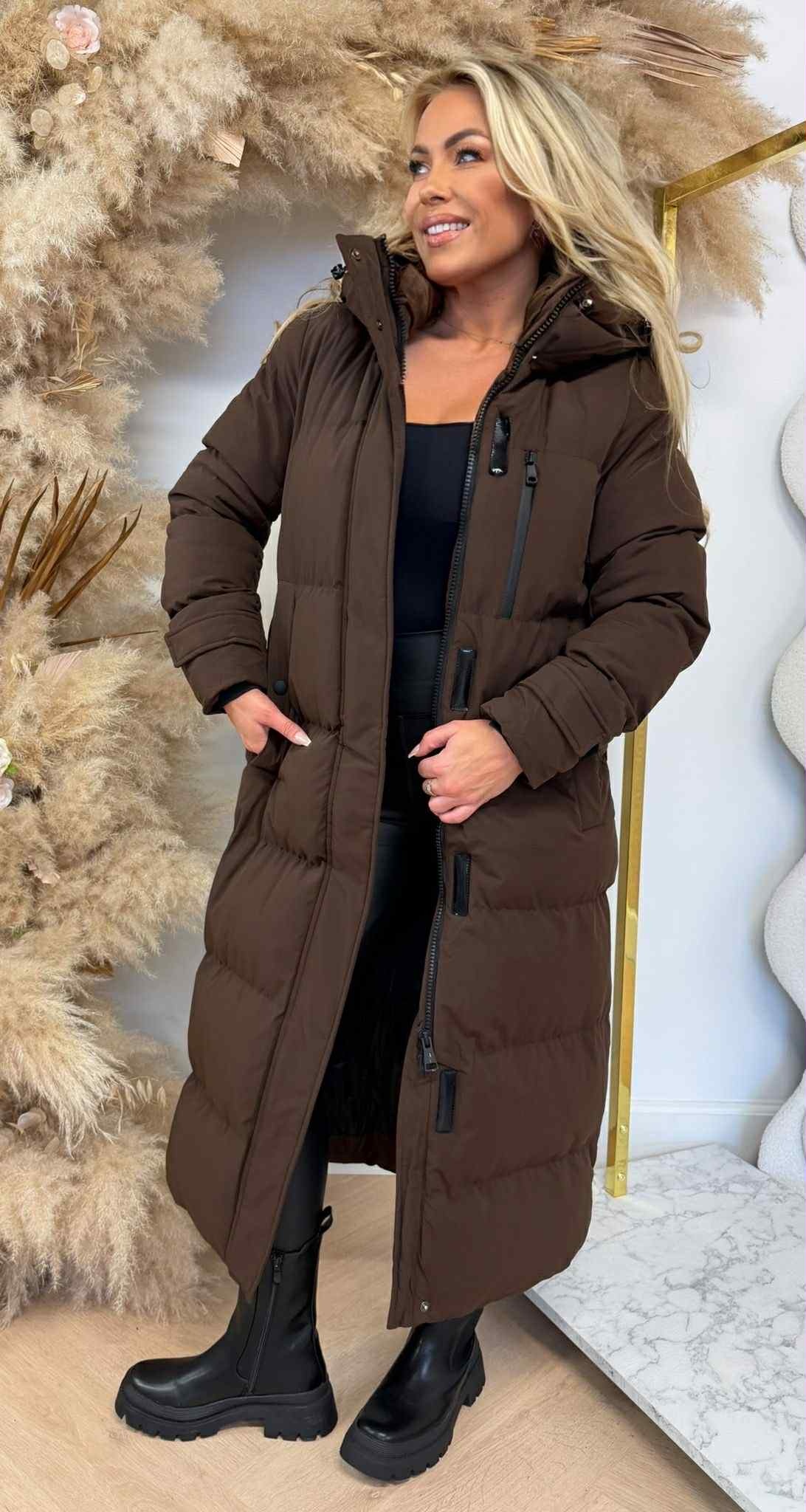 FAVORITE WINTERJACKET LONG 7557 CHOCO