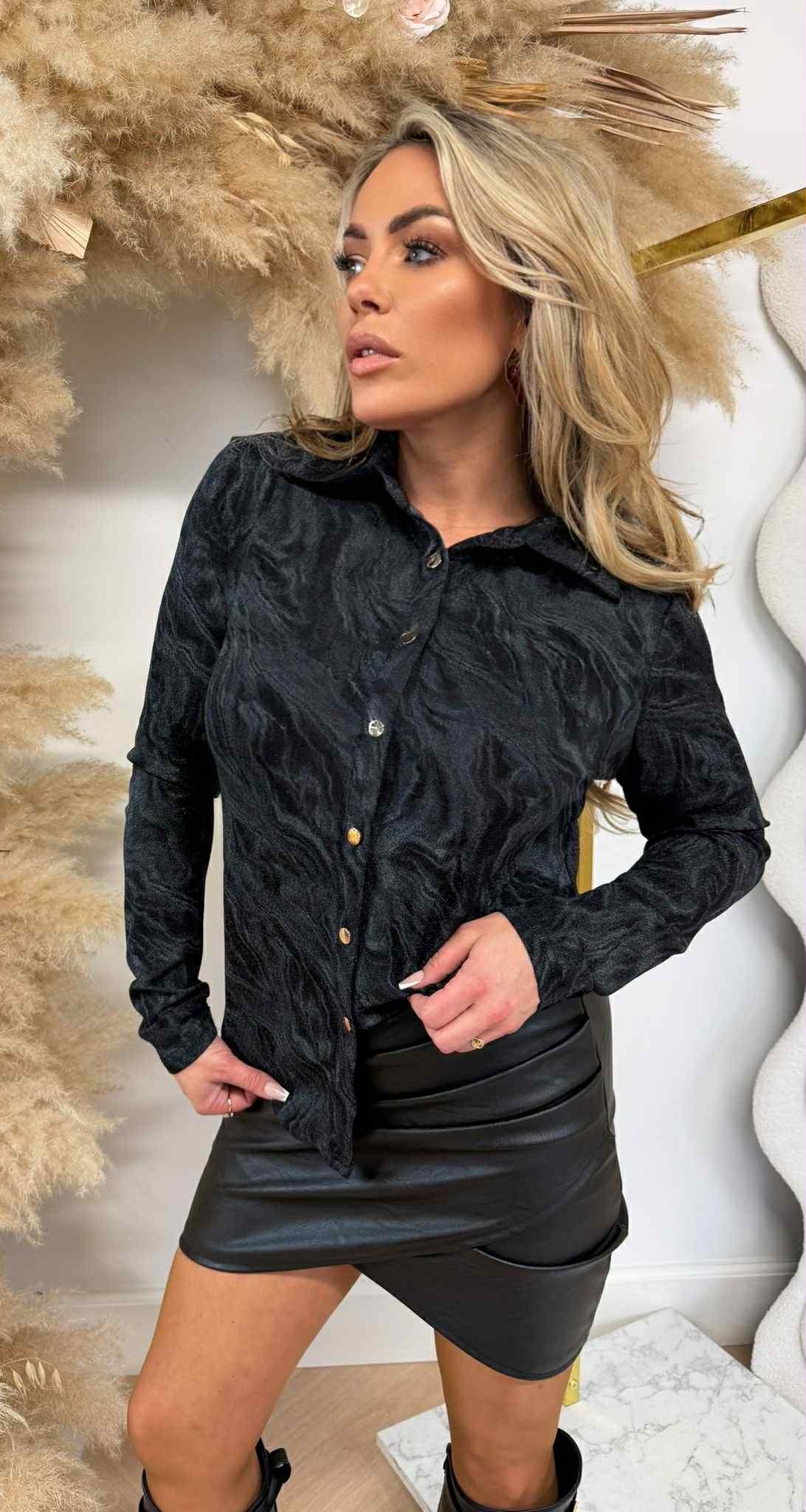 BY SWAN BUTTON SHINE PRINT BLOUSE 8975 BLACK