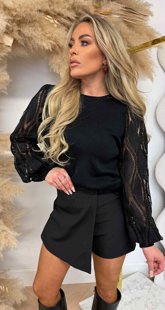 TWISTY SLEEVE TOP 9314 BLACK
