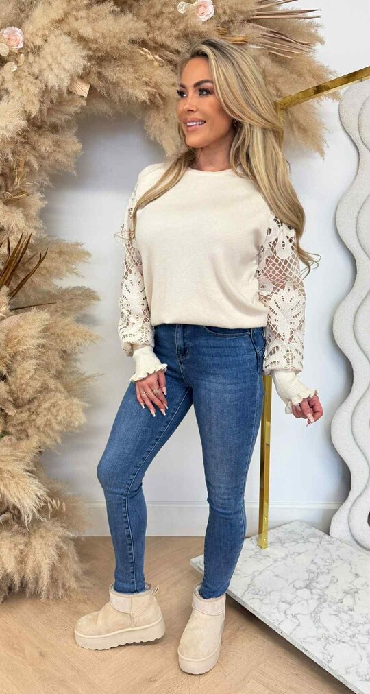ANN LACE SLEEVE SWEAT 8520 LIGHTBEIGE ANN LACE SLEEVE SWEAT 8520 LIGHTBEIGE