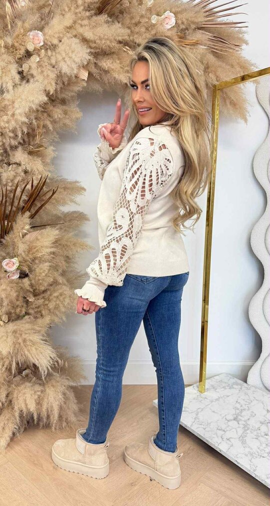 ANN LACE SLEEVE SWEAT 8520 LIGHTBEIGE ANN LACE SLEEVE SWEAT 8520 LIGHTBEIGE