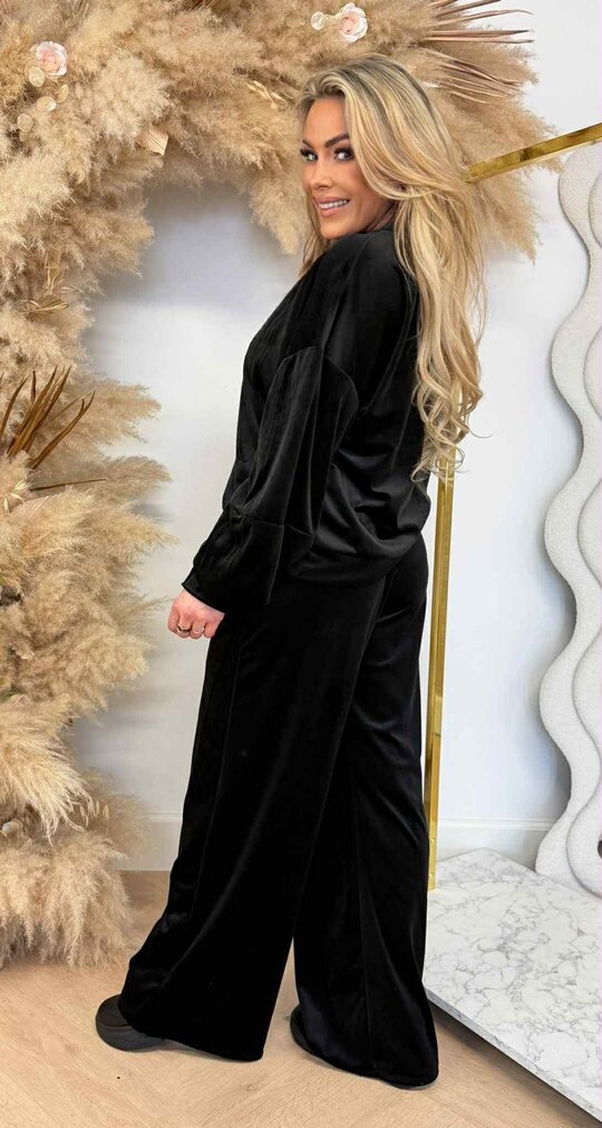 VELVET COMFY SET BLACK VELVET COMFY SET BLACK