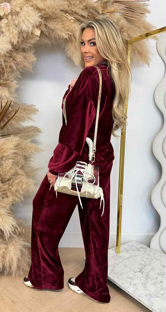 VELVET COMFY SET BORDEAUX VELVET COMFY SET BORDEAUX