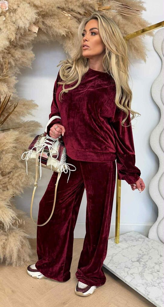 VELVET COMFY SET BORDEAUX VELVET COMFY SET BORDEAUX