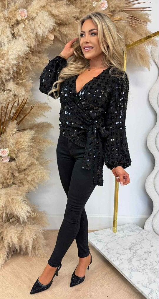 ALL OVER PAILLETTEN OMSLAG TOP 8866-3 BLACK ALL OVER PAILLETTEN OMSLAG TOP 8866-3 BLACK