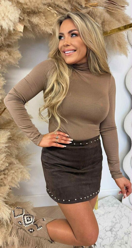 BY SWAN TURTLE NECK BASIC STRETCH TOP 10090 CAMEL