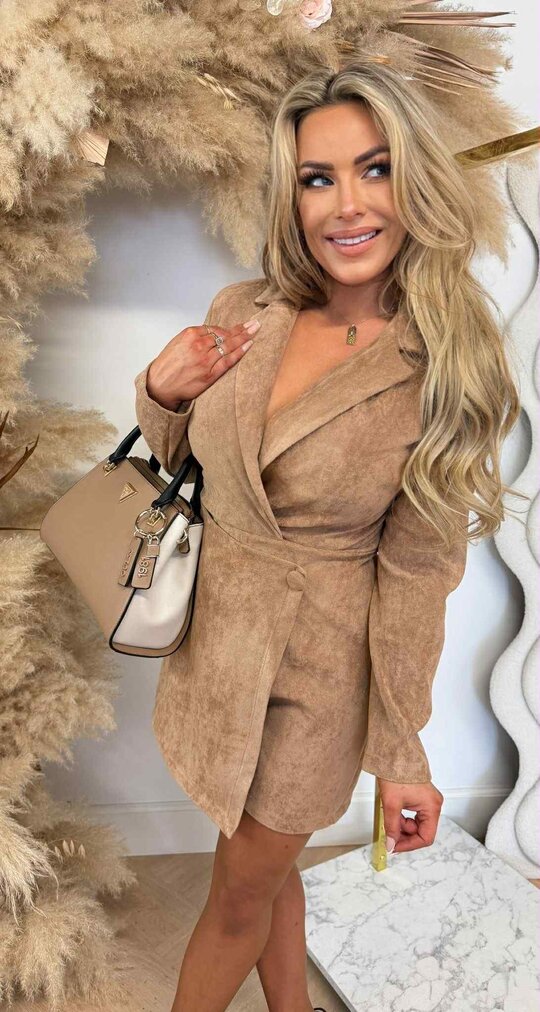 SUEDINE LOOK OMSLAG PLAYSUIT BEIGE