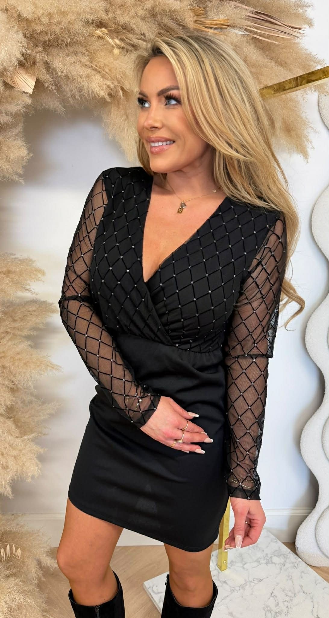 OMSLAG DREAMY DRESS BLACK OMSLAG DREAMY DRESS BLACK