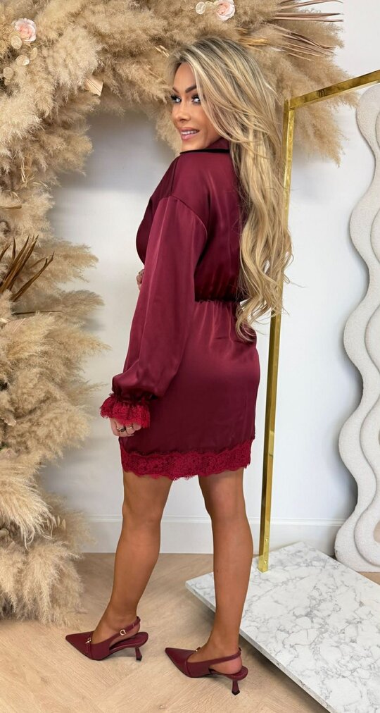 SATIN LACE DRESS BORDEAUX SATIN LACE DRESS BORDEAUX