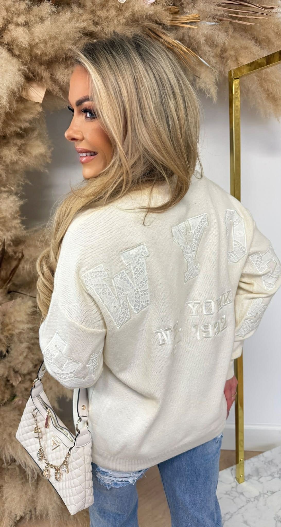 NEW YORK LACE TEKST SWEAT 7825 LIGHTBEIGE