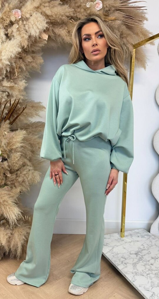 MUSTHAVE PUFFER FLARED SET MINT