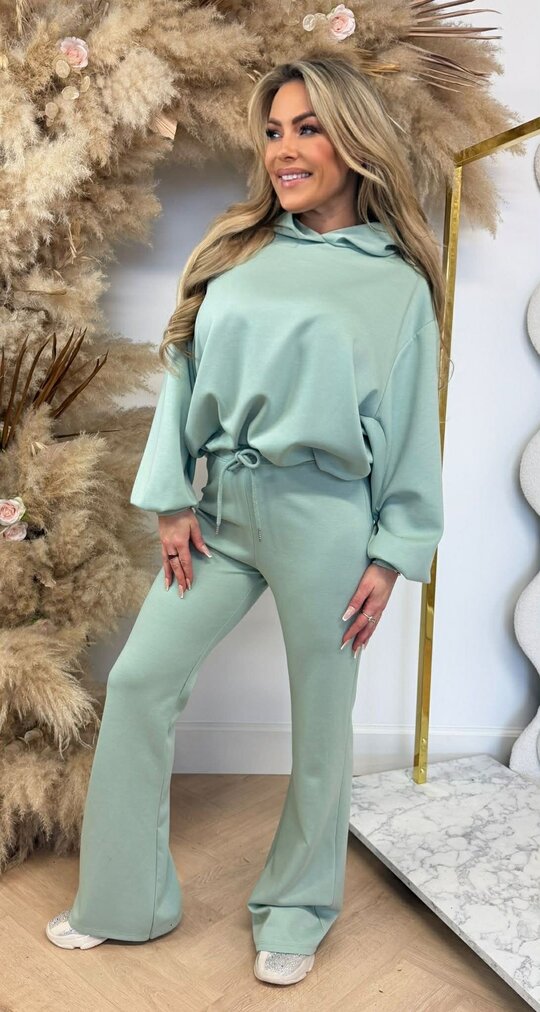 MUSTHAVE PUFFER FLARED SET MINT