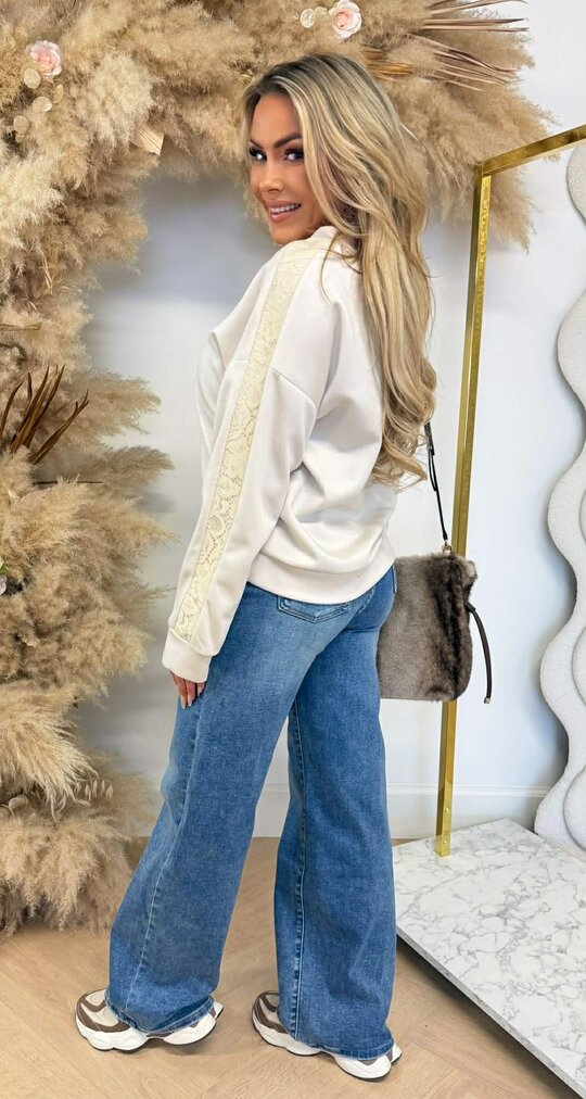 CUTE BASIC LACE SWEAT BEIGE