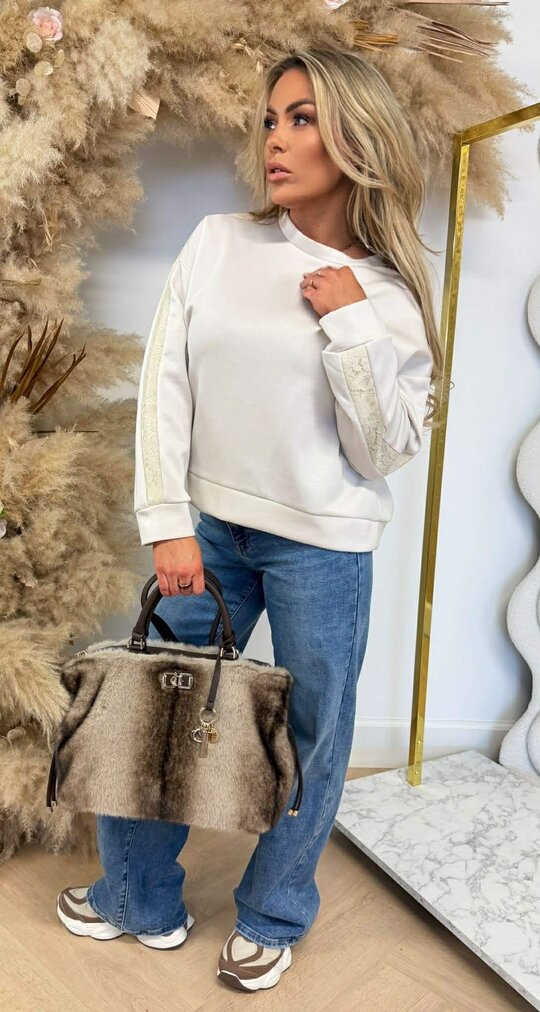 CUTE BASIC LACE SWEAT BEIGE