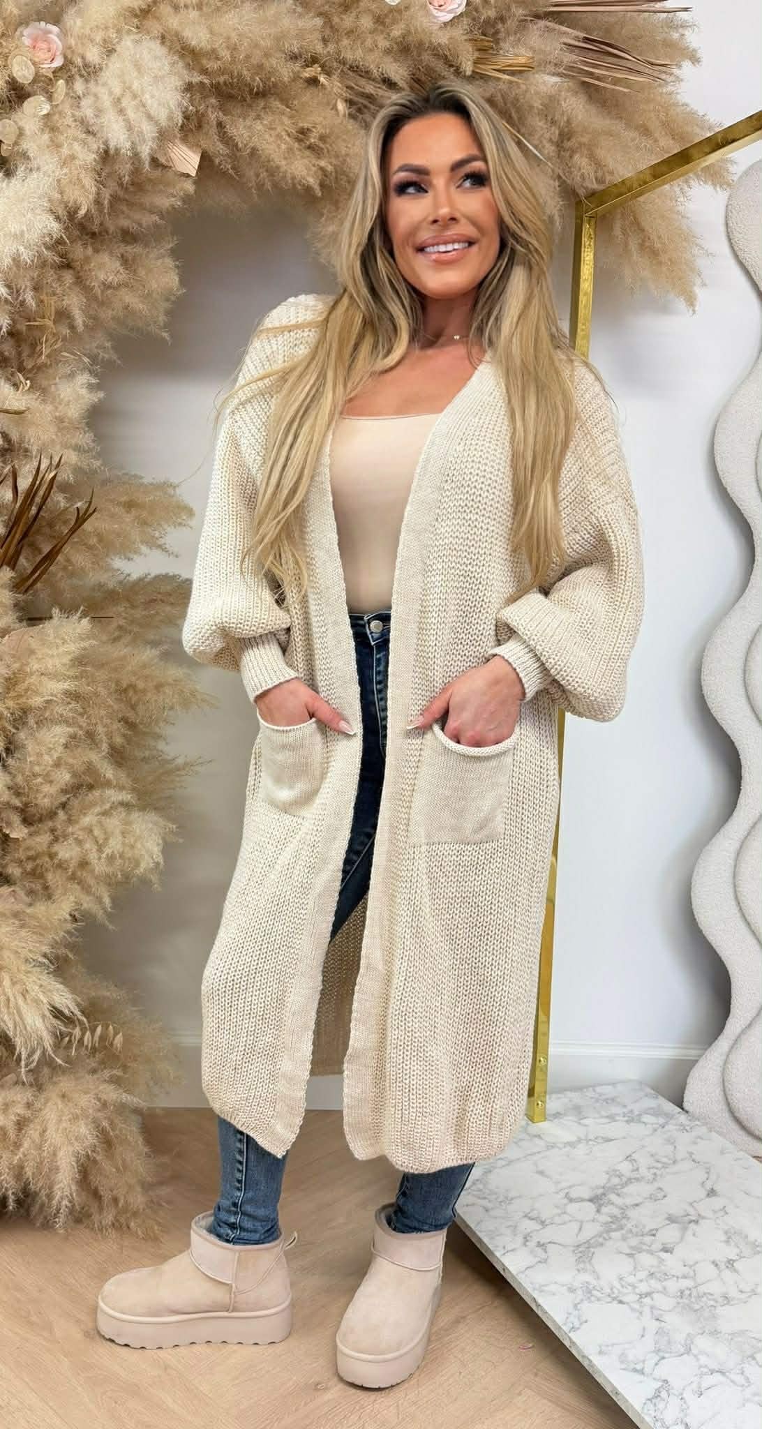 DIANNE KNITTED LOUNGE VEST BEIGE DIANNE KNITTED LOUNGE VEST BEIGE