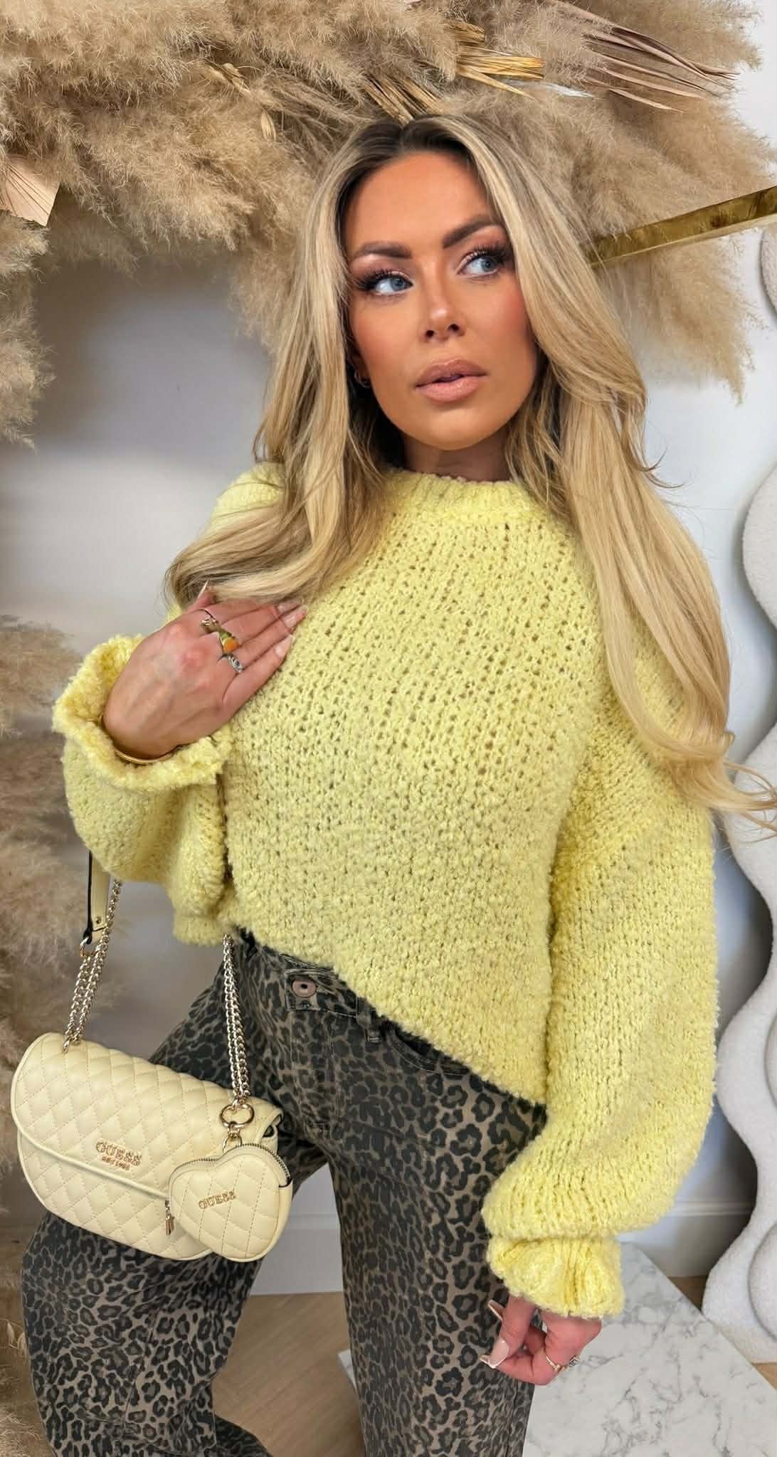 TEDDY RUFFLE SWEATER YELLOW
