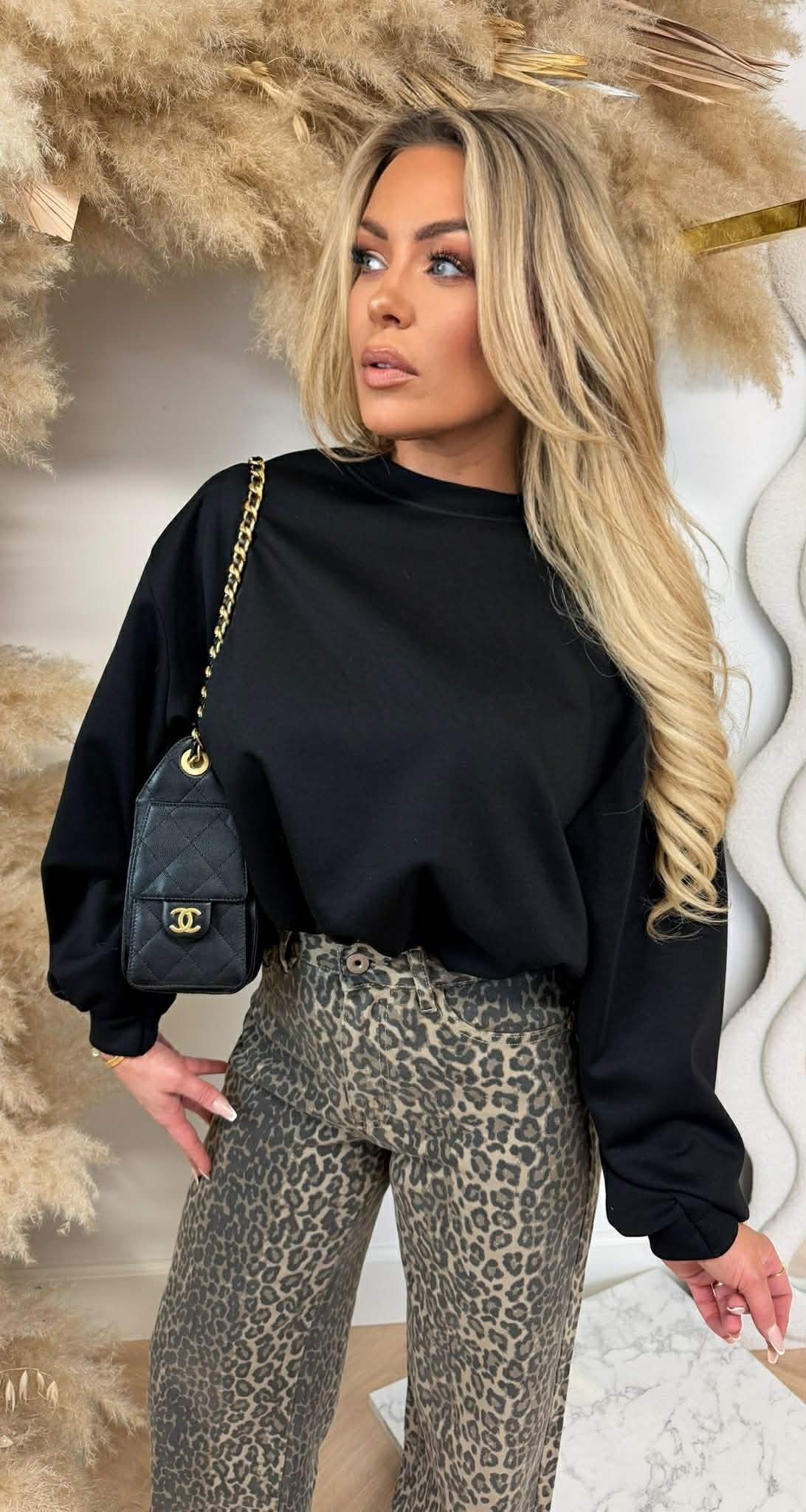 ISABEL CROPPED SWEAT BLACK