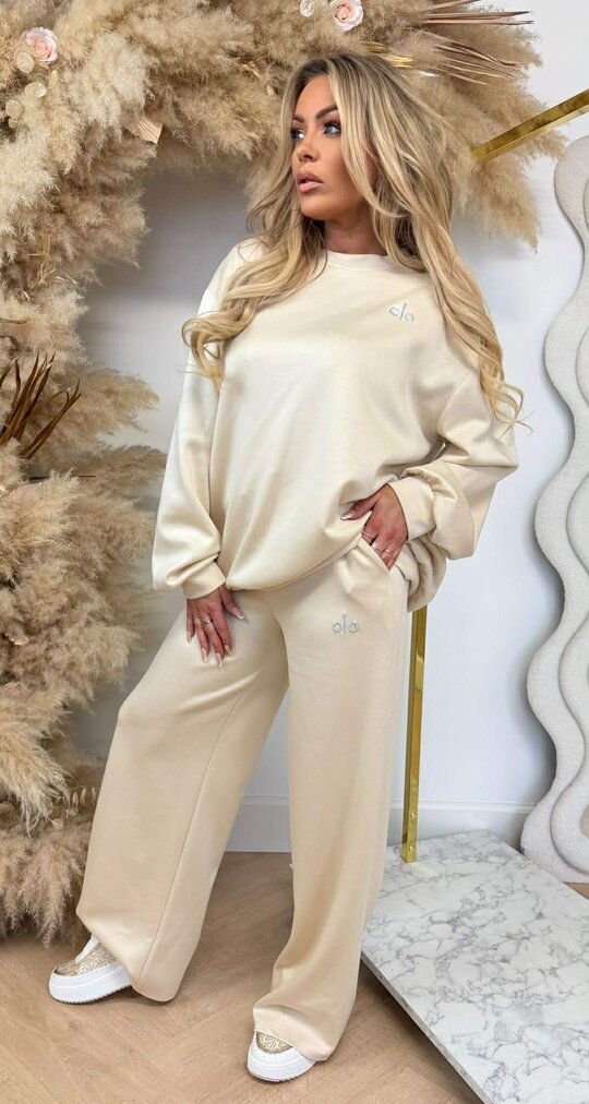 OLO TRACK SUIT BEIGE