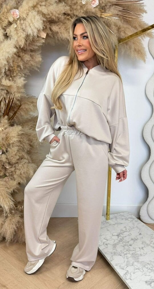 ZIPPER COMFY SET BEIGE ZIPPER COMFY SET BEIGE