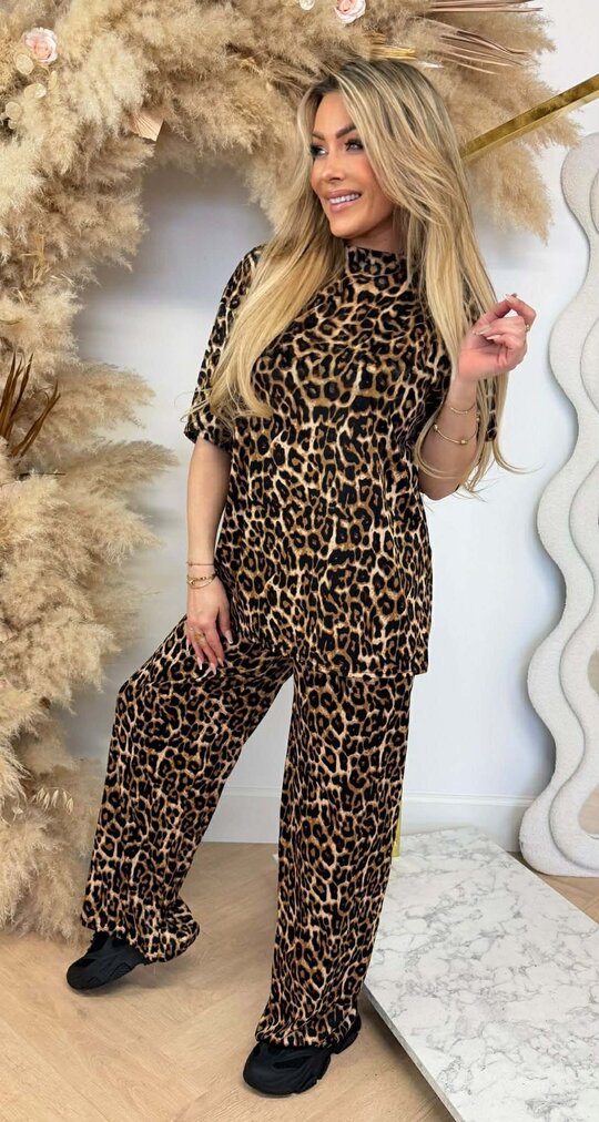 LEOPARD STRETCH SET 905 CAMEL *BIG LEO*
