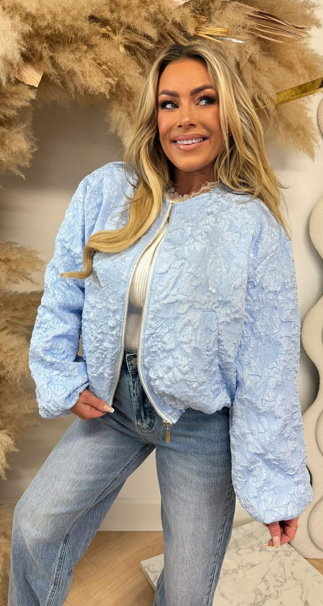 ALL OVER FLOWER BOMBERJACKET ICEBLUE