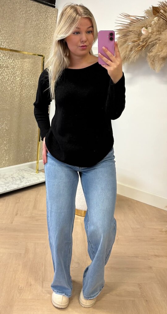 ROUND NECK TOP BLACK