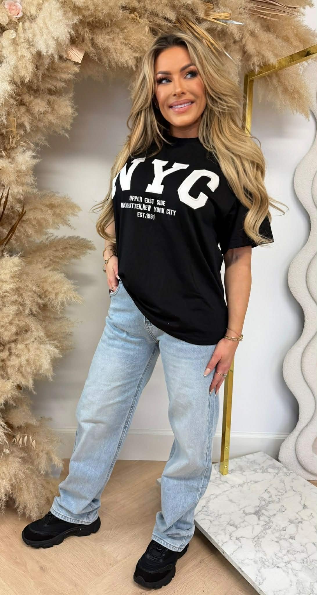 NYC OVERSIZED TEE R7456 BLACK NYC OVERSIZED TEE R7456 BLACK