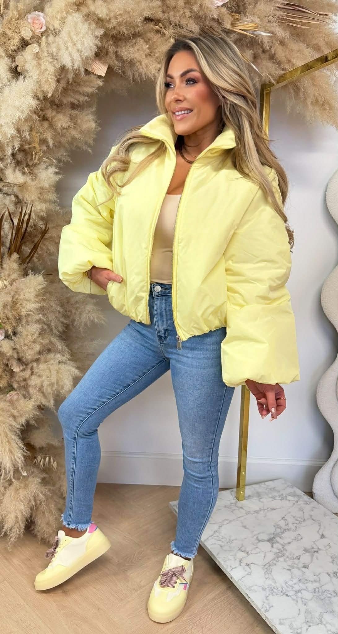 OVERSIZED PUFFER BOMBERJACKET YELLOW