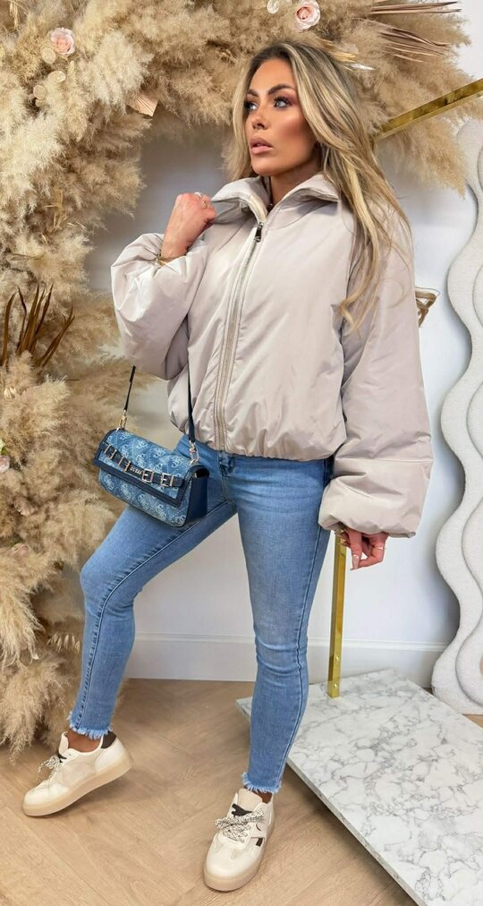 OVERSIZED PUFFER BOMBERJACKET BEIGE