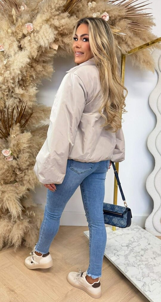 OVERSIZED PUFFER BOMBERJACKET BEIGE