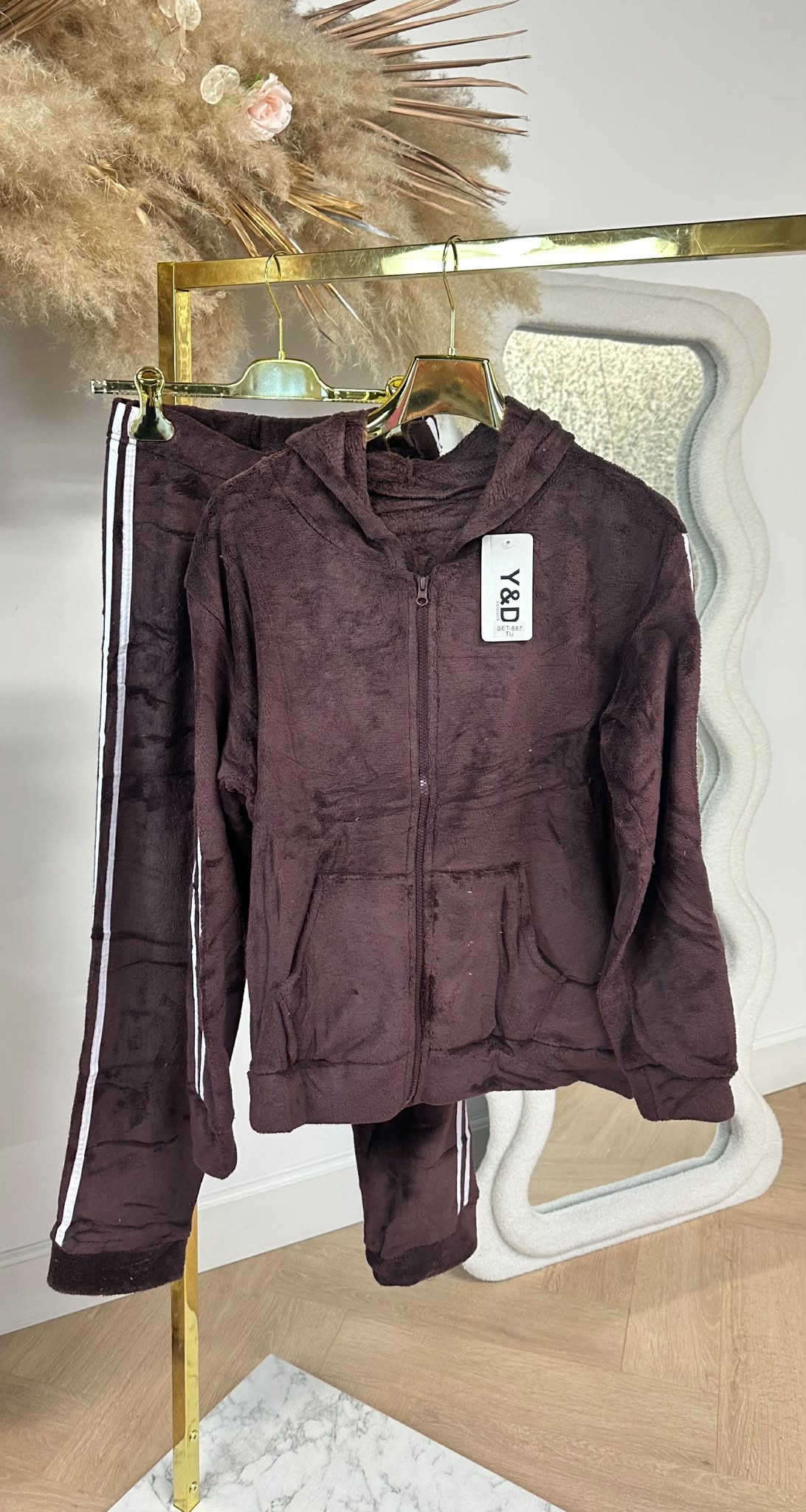 STRIPE VELVET SET 687 CHOCO