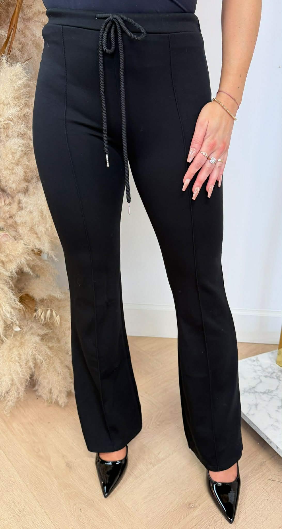 PROMISE FLAIR PANTS BLACK